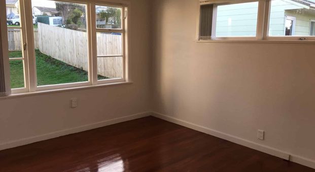 3 Bed 1 Bath - Heart of Manurewa - Photo 1