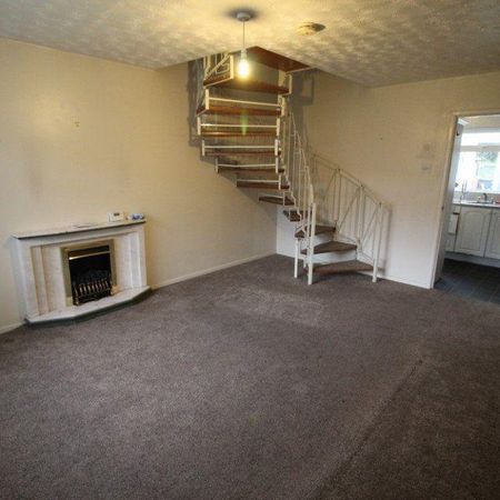 2 bedroom terraced house to rent - Photo 4