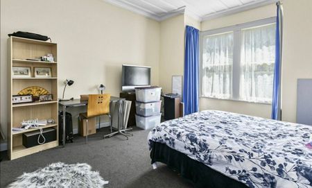 The Perfect Student Setup - Photo 4