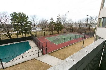 For Lease - 150 Neptune Drive Unit# 704, Toronto, Ontario - Photo 2