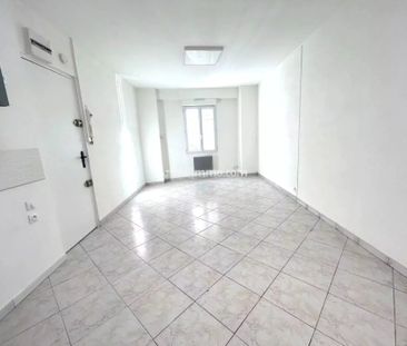 Location Appartement 1 pièces 21 m2 à Aubagne - Photo 2