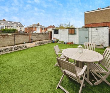 Stanton Road, SO15 - Photo 3