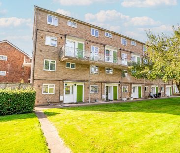 Available unfurnished from 24/11/2025 - Photo 2