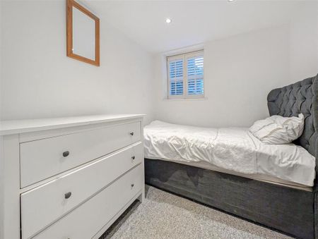 3 bedroom apartment to rent - Photo 3