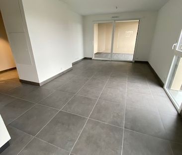 Location Appartement 3 pièces 72m² - Photo 6