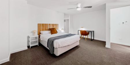 Urban Loft 2 Bedroom Apartment - Photo 5