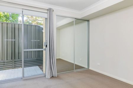 3/19 Stainer Street, - Photo 2