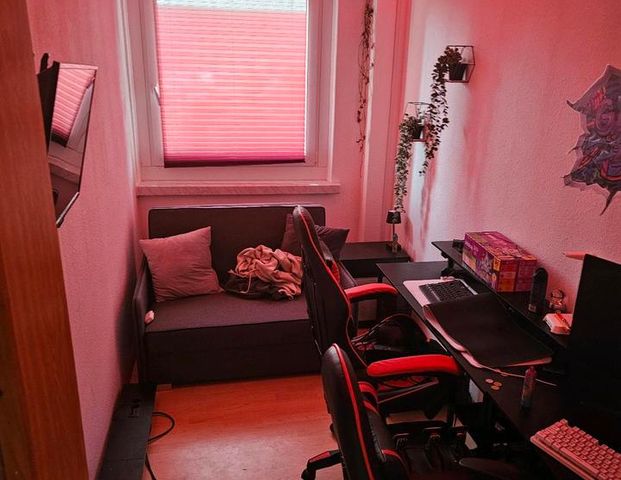 Biete 3 Raum Wohnung (Dringend Nachmieter gesucht) - Photo 1