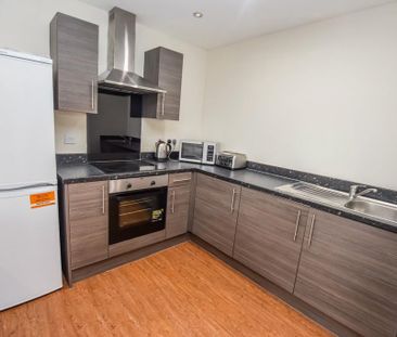 1 bedroom flat to rent - Photo 2