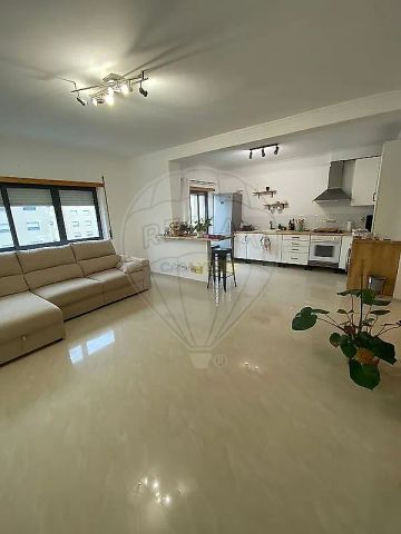 Apartment T2 in Santo António dos Cavaleiros e Frielas, Loures - Foto 4