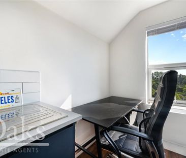 Studio to rent - Photo 3