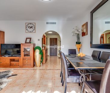 Townhouse in Calahonda - Photo 3