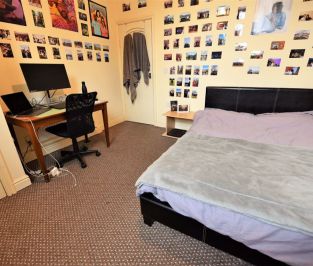 2 bedroom Flat in 14 Raglan Rd, Leeds - Photo 2