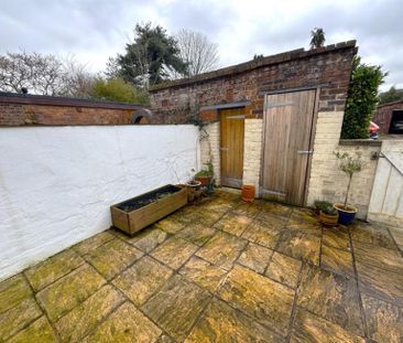 3 Bedroom Terraced To Let - Photo 2