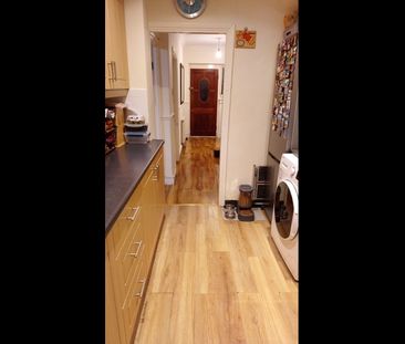 Room in a Shared House, Manor Way, CR4 - Photo 5