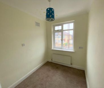 3 bedroom House To Let - Photo 5