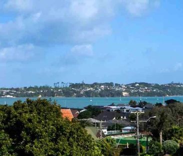 4 Bedrooms + 1 Study in Bucklands Beach - Photo 5