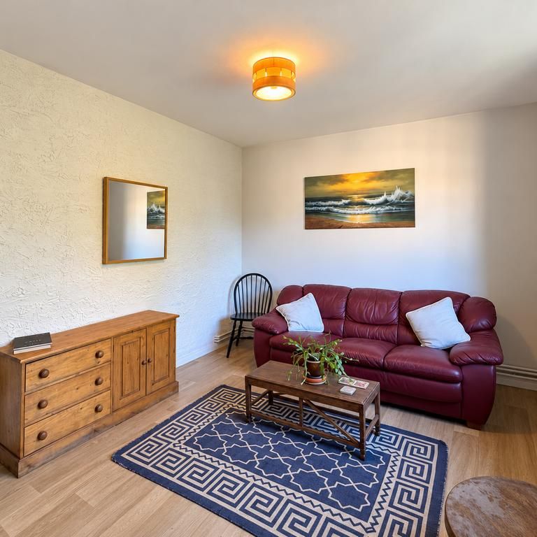 3 bedroom flat to rent - Photo 1