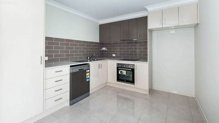 1 Bedroom Duplex - Photo 5