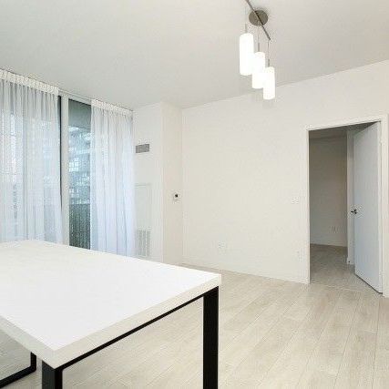 For Lease - 8 Eglinton Avenue Unit# 805, Toronto, Ontario - Photo 1