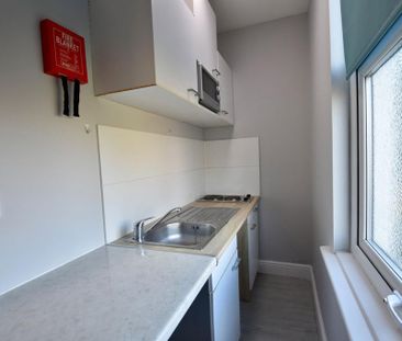 1 bedroom flat to rent - Photo 4