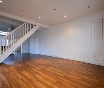 2 bed House - End Terrace for Rent - Photo 5