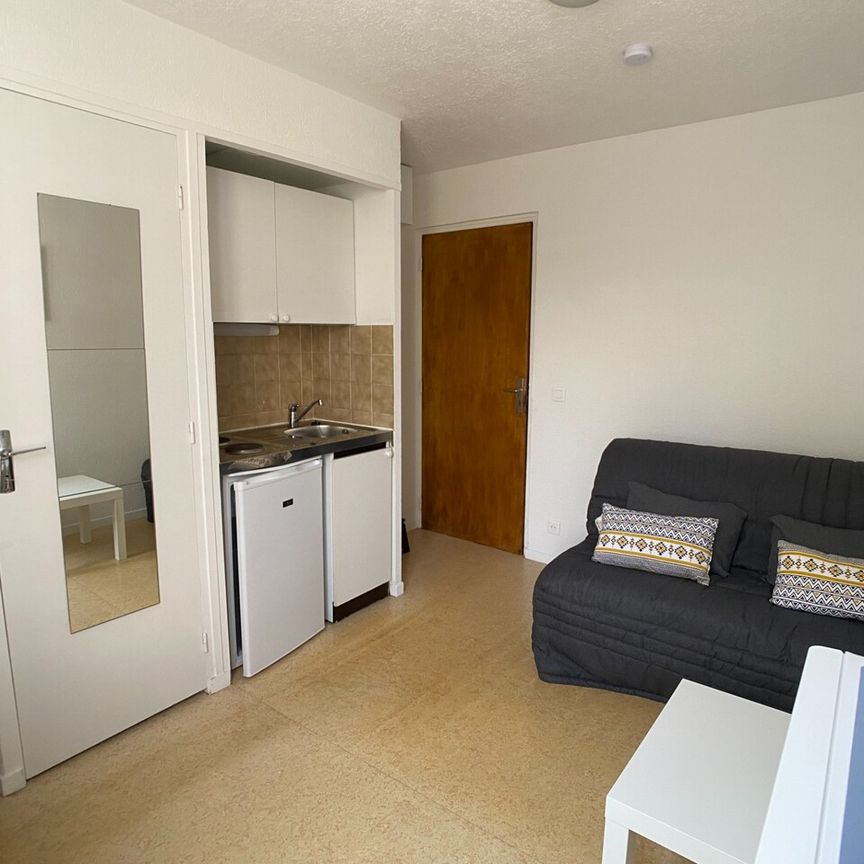 Location Appartement 1 pièce 12m² JACOB BELLECOMBETTE 73000 - Photo 1