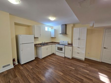 For Lease - 585 McGregor Farm Trail Unit# Bsmt, Newmarket, Ontario - Photo 4