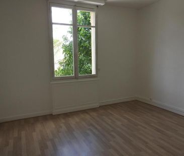Location Appartement 3 pièces 81m² BORDEAUX 33000 - Photo 4