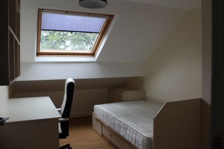 5 bedroom flat to rent - Photo 2