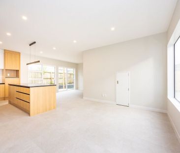 Brand New Designer Quality Home - Photo 5