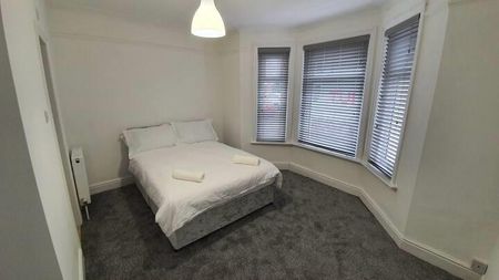 Capstone Road, Bournemouth - Photo 3