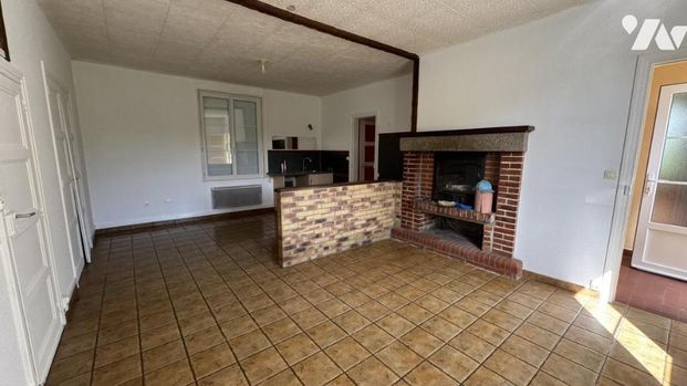 Maison de campagne F4 avec terres et bâtiments agricoles, idéale pour locataires ayant des animaux - Photo 1