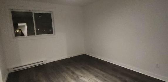 4 1/2 avec 2 chambres. Chat accepté - Photo 2