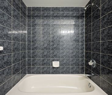 For Lease - 2947 HAMMOND Road, Mississauga, Ontario - Photo 1
