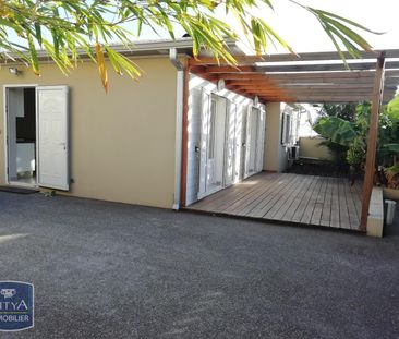 Location Maison 4 pièces 88m² LES AVIRONS 97425 - Photo 5