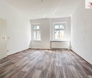 2-Raum-Wohnung mit Einbauküche und Terrasse - stilvolle Villa - Ann... - Foto 1