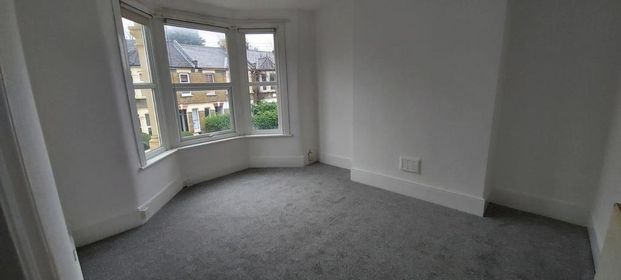 3 bedroom flat to rent - Photo 1