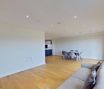 3 bedroom flat to rent - Photo 4