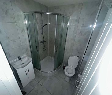 Scotland Green Road Room 3 - Photo 2