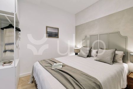 1 room luxury Apartment for rent in Barcelona, Spain - Photo 2