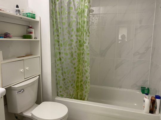 For Lease - 334 Chester Le Boulevard Unit# Main, Toronto, Ontario - Photo 1