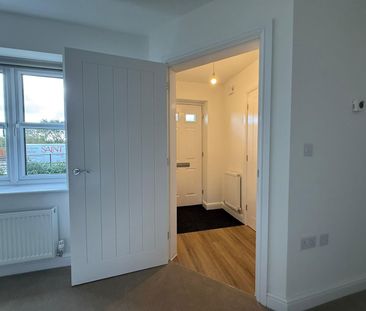 3 Bedroom House To Rent - Photo 2