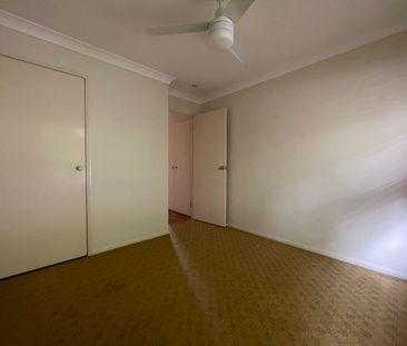 Modern 3 Bedroom Home with Spacious Yard - Photo 2