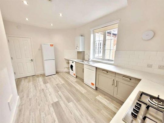 Dekker Road, Dulwich Village, London, SE21 - Photo 1