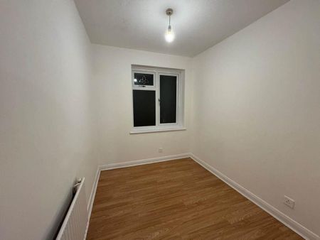 4 bedroom terraced house to rent - Photo 2