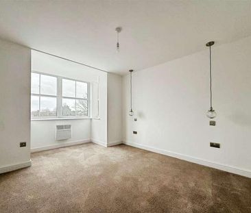 Southport, PR8 - Photo 3