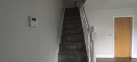 3 bed semi detached house in desirable Village Location, Leeds - Photo 5