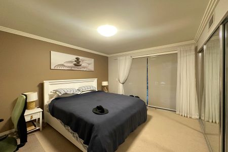 Walking distance to Castle Tower townhouse for rent - Photo 3