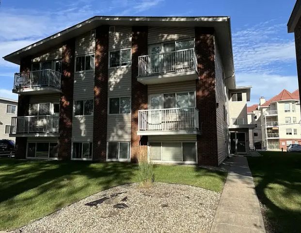 1 Bedroom Condo - Oliver | 8 - 10315 115 Street Northwest, Edmonton - Photo 1